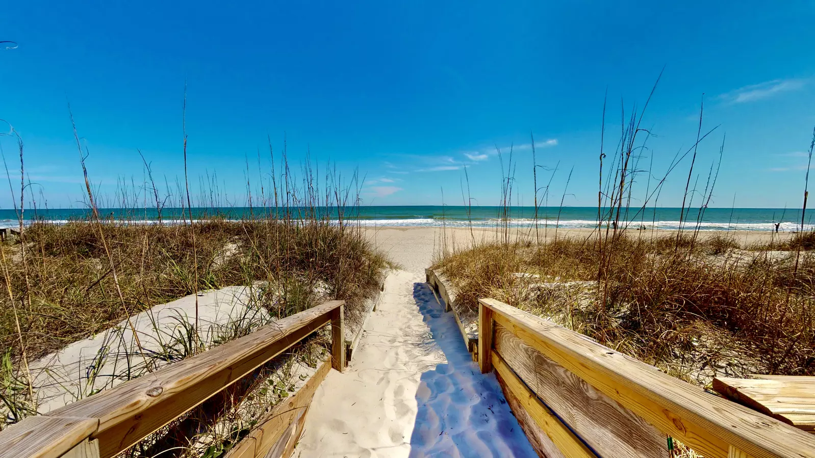 boardwalk to beach