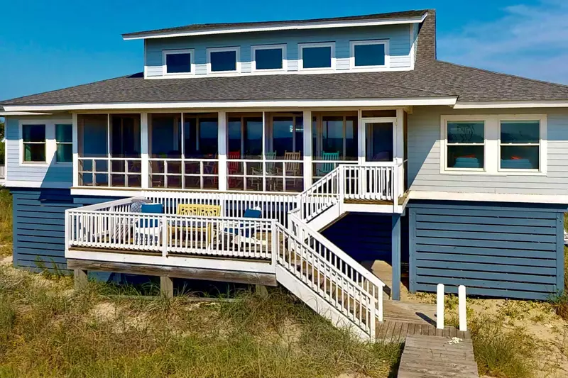 Tee Time offers an ocean facing screened porch and deck