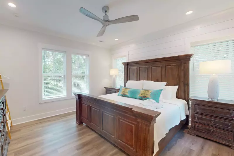 The owner's suite features a king bed and en-suite bathroom