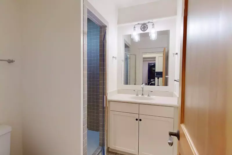 The queen ensuite has a walk-in shower