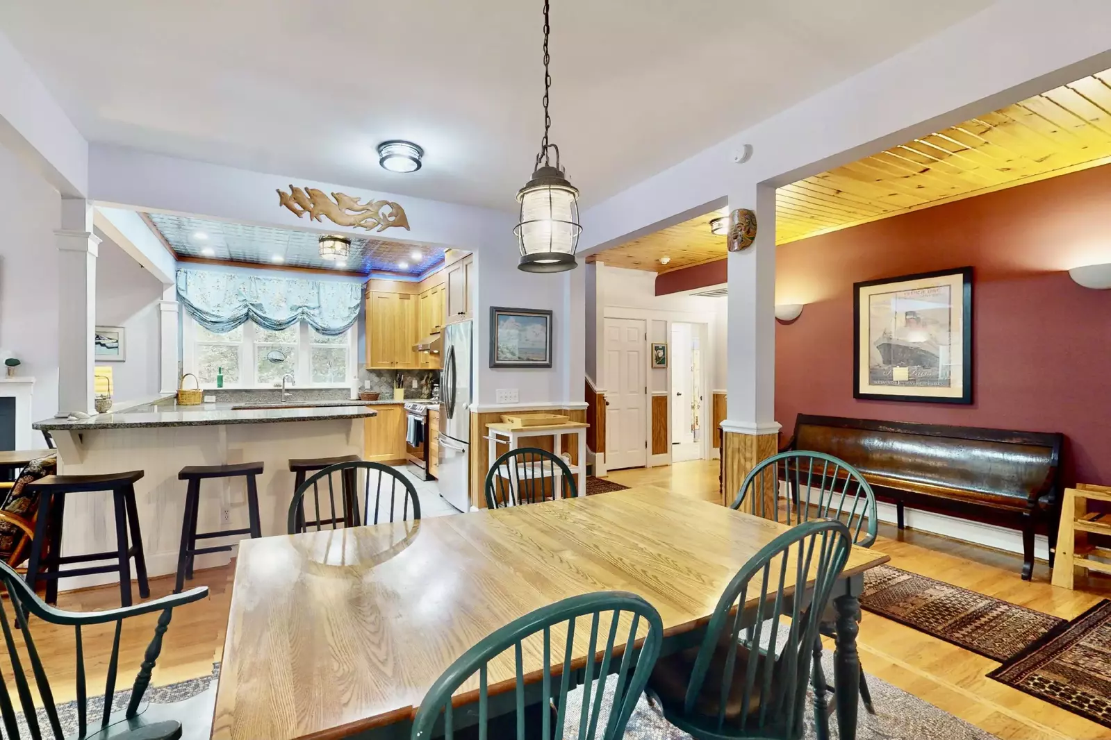 The flow of the house allows quick access to all downstairs rooms