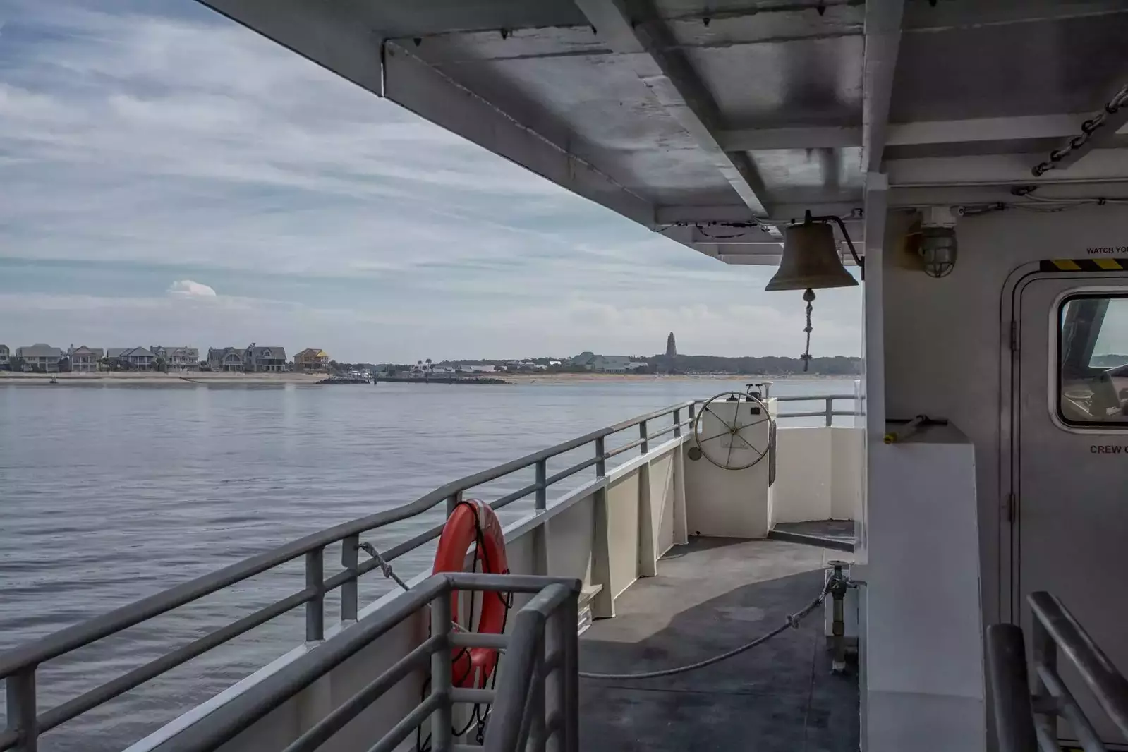 Land Ho! Feel your excitment grow as the island becomes visable.