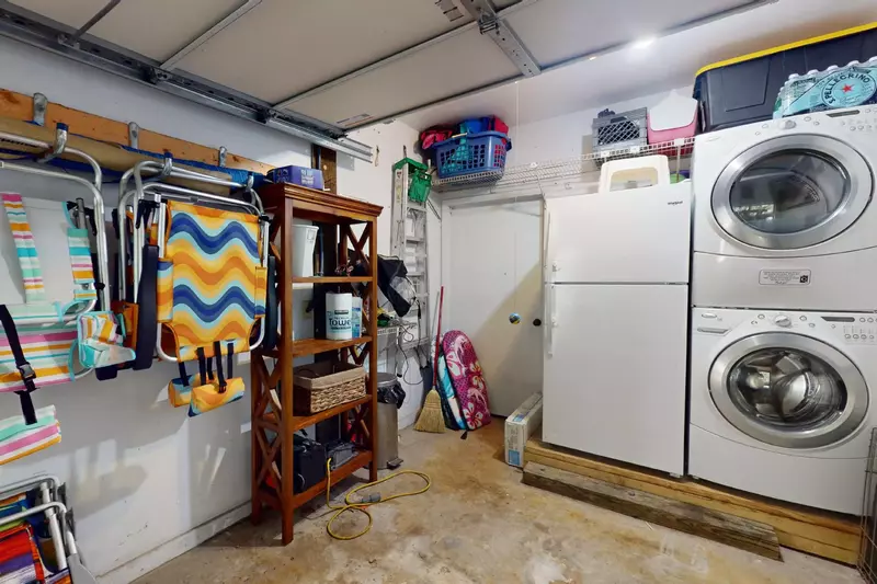 You have access to a washer + dryer plus an array of beach amenities