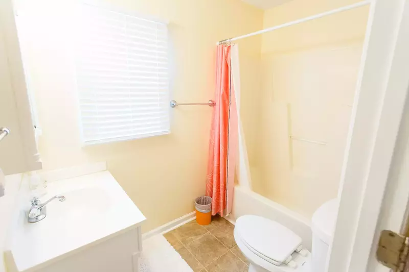 Full bathroom with tub/shower combo