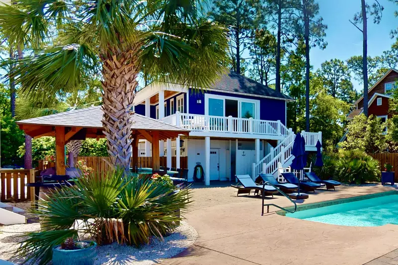 Are you really near the beach without a palm tree?