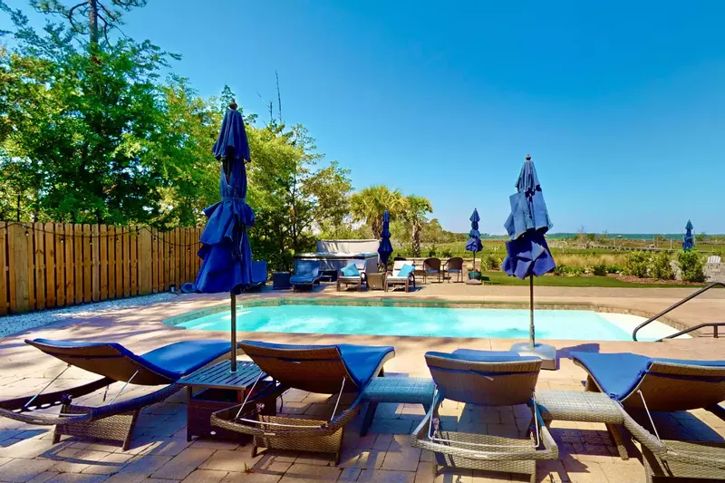 Prefer the shade? Put up the umbrella and you'll be covered