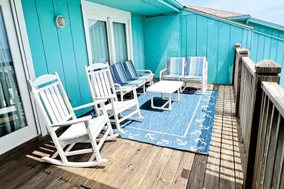 Relax on the deck while enjoying the amazing ocean view!