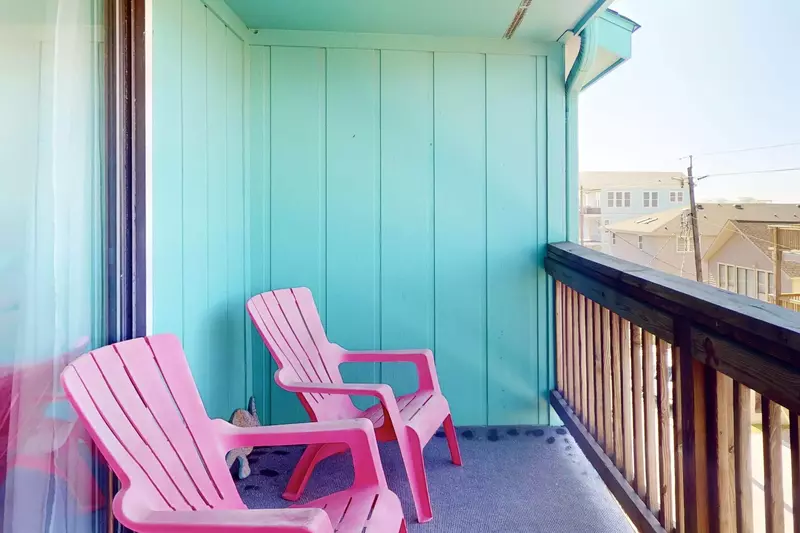 Rear balcony facing the canal side