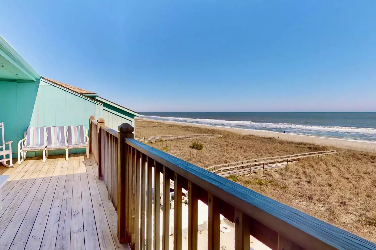 Watch the sunrise from your 3rd floor deck!