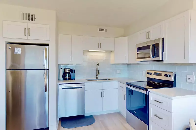 Lovely kitchen with updated appliances