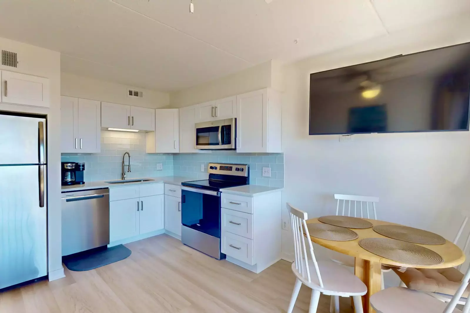 Kitchen and dining area