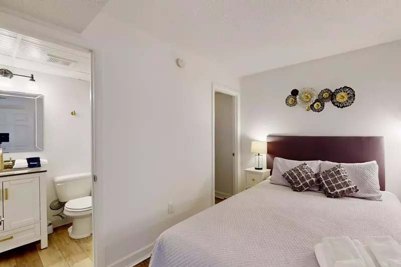 Enjoy your privacy in the attached bathroom