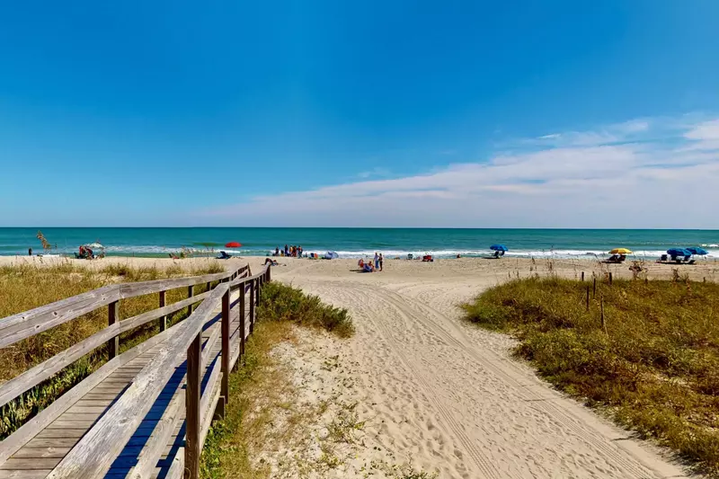 Walkable beach access