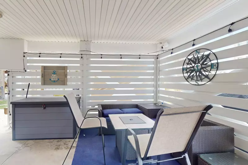 Covered outdoor patio