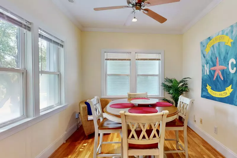 The 2nd floor living area has a breakfast nook
