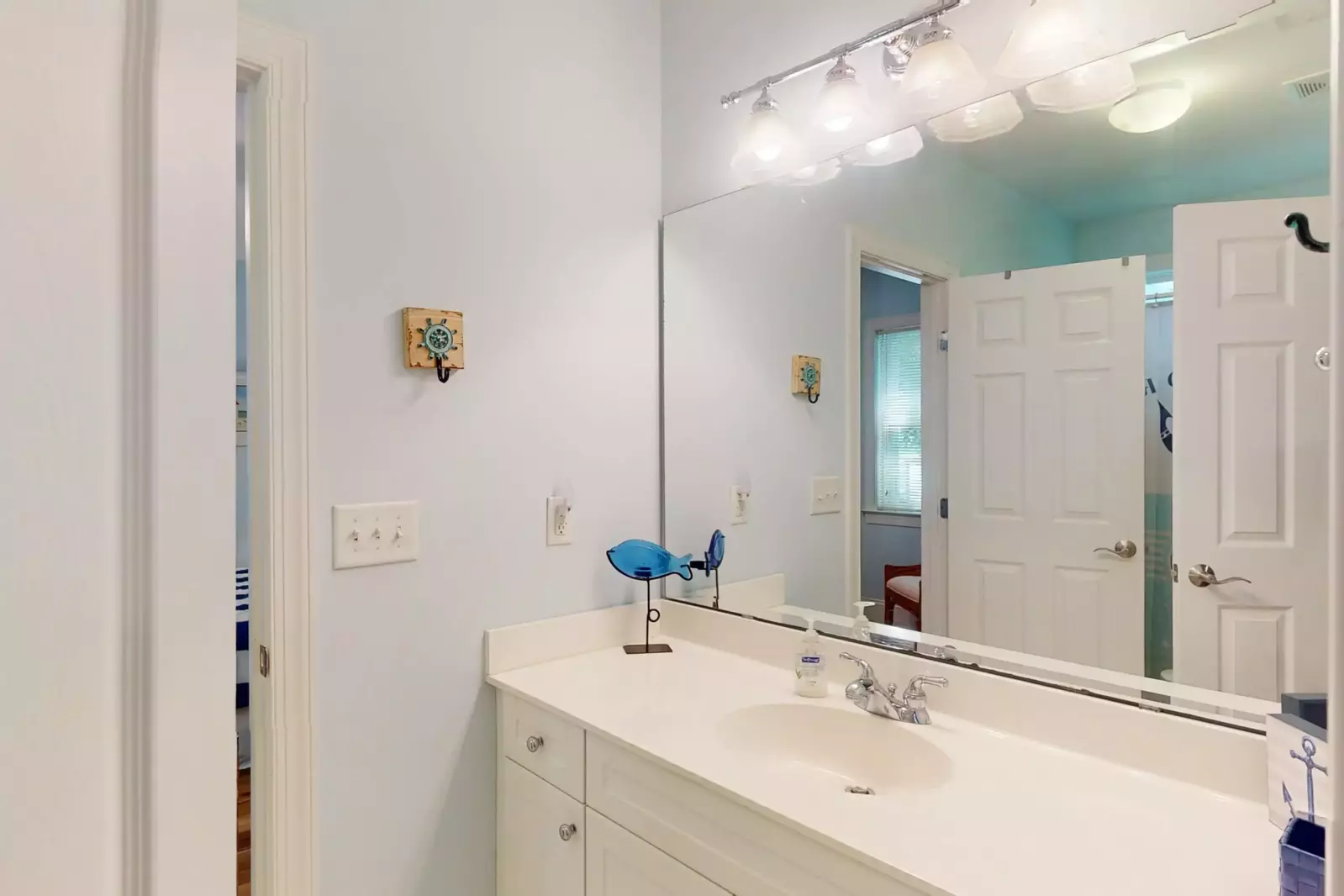 1st floor jack and jill bathroom