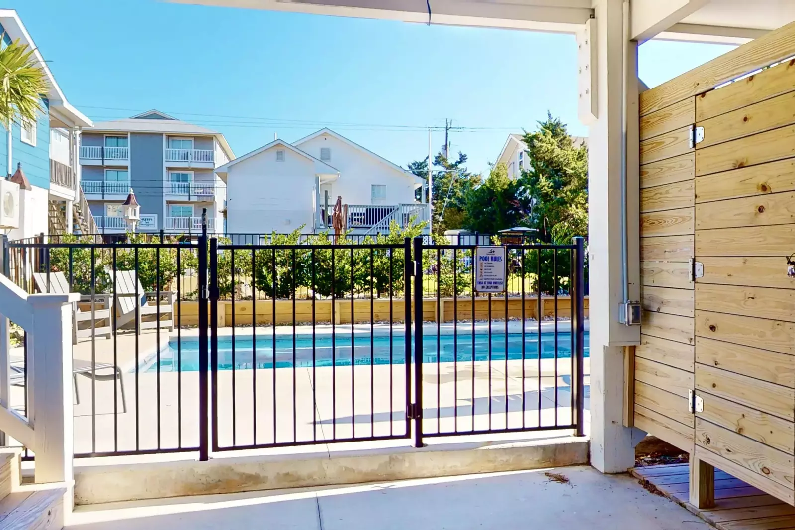Gated pool entrance
