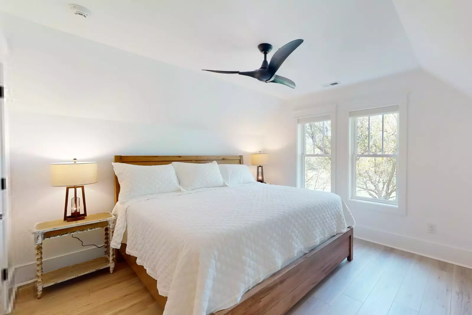 The second owner suite on the 2nd floor has a king bed and a nice view of the golf course