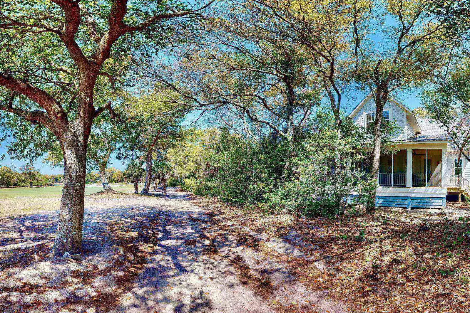 This Must Be The Place is located on the 6th fairway