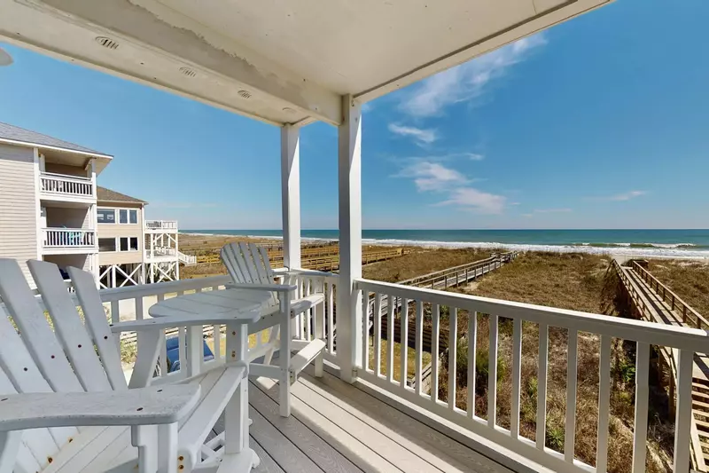 Ocean views are always in season here