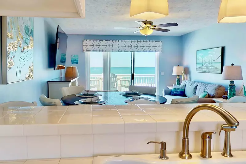 Your view while making a quick meal before going back to the beach