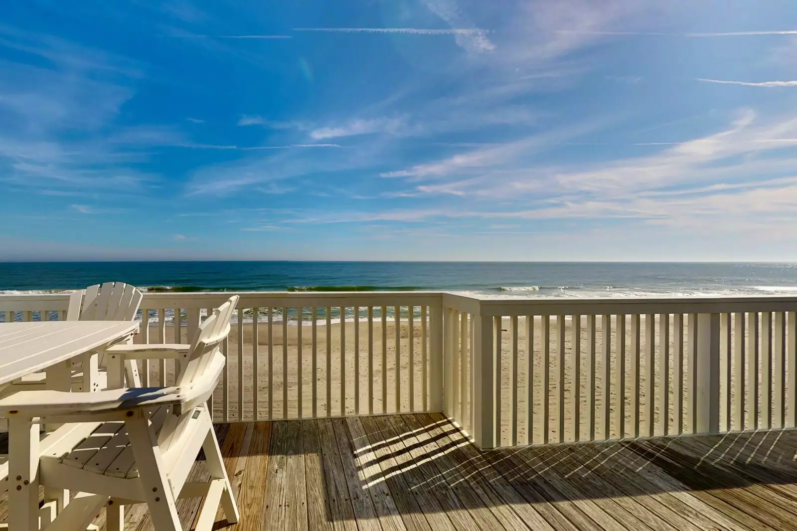 The large deck has plenty of privacy, with a view that can't be beat!