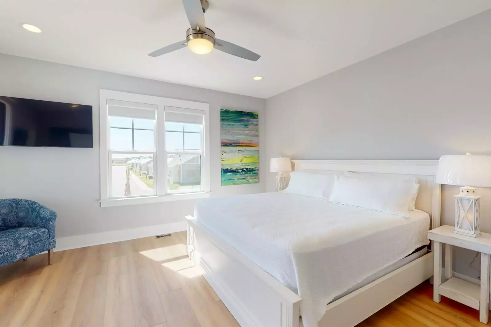 Primary Owner suite with king bed, deck and private bathroom