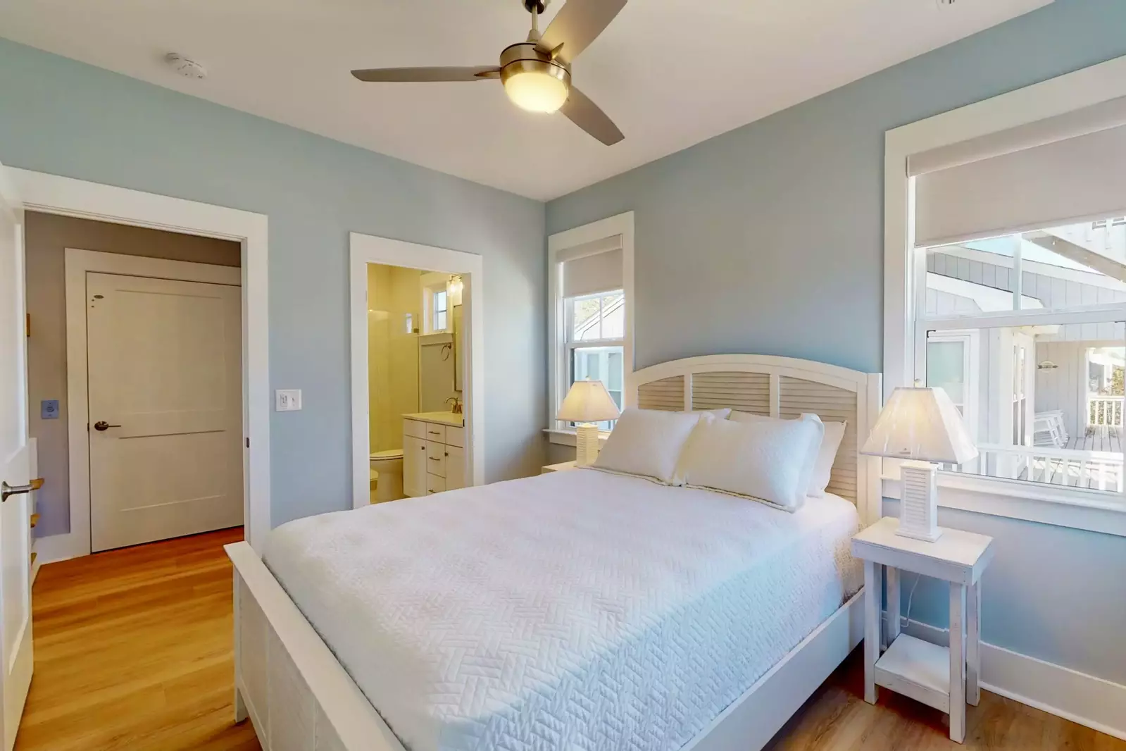 The 2nd floor queen bedroom has a convienent ensuite bathroom