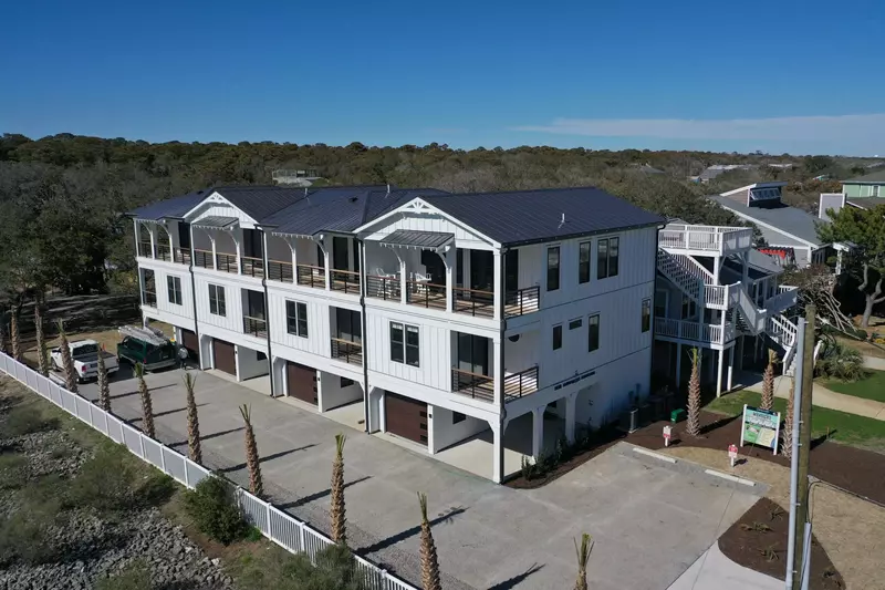 Heart Tones is the townhome located on the very right side. The only townhome on this strip that has ocean views!
