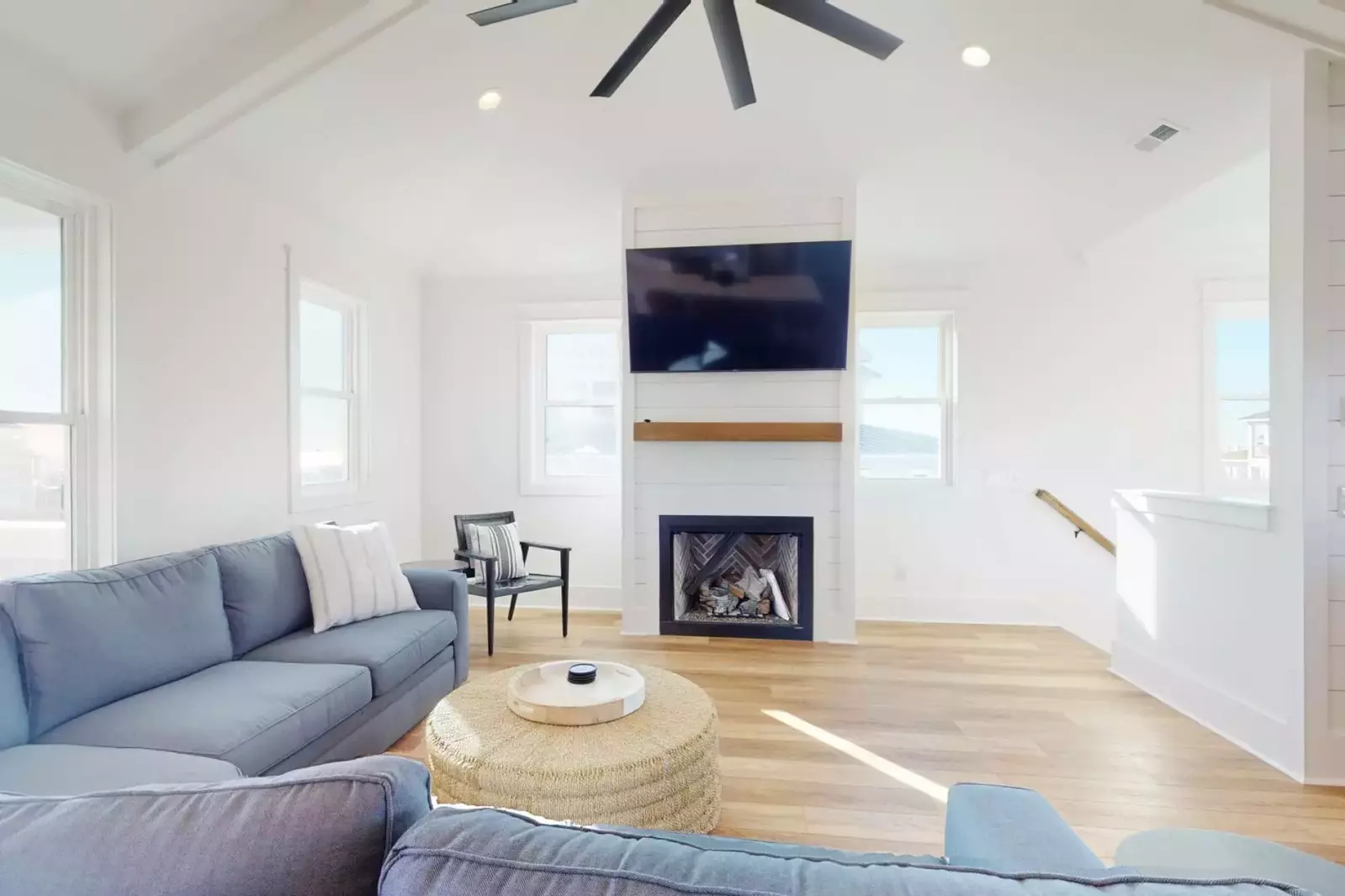 THere is plenty of seating to watch the big game or steam your favorite show.  Fireplace is not available for use