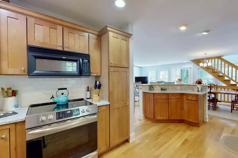 You will have room to move around and maybe have more than 1 cook in the kitchen