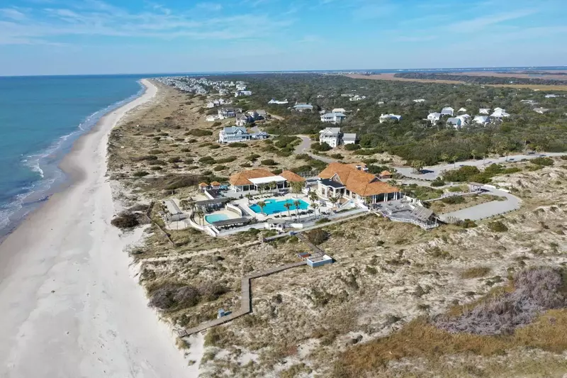 Stella Maris has access to Shoals Club for temporary membership. Pool, restaurants and fun on the beach!  It's the Cape Fear