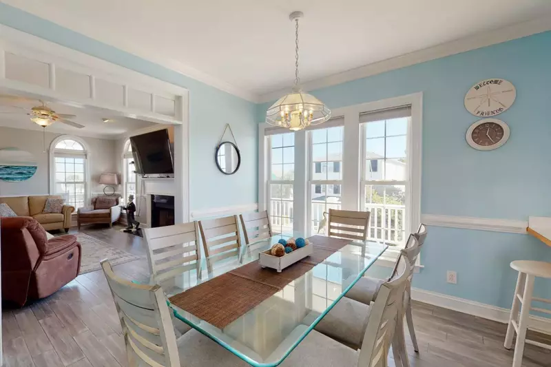 Kitchen table with plenty of seating