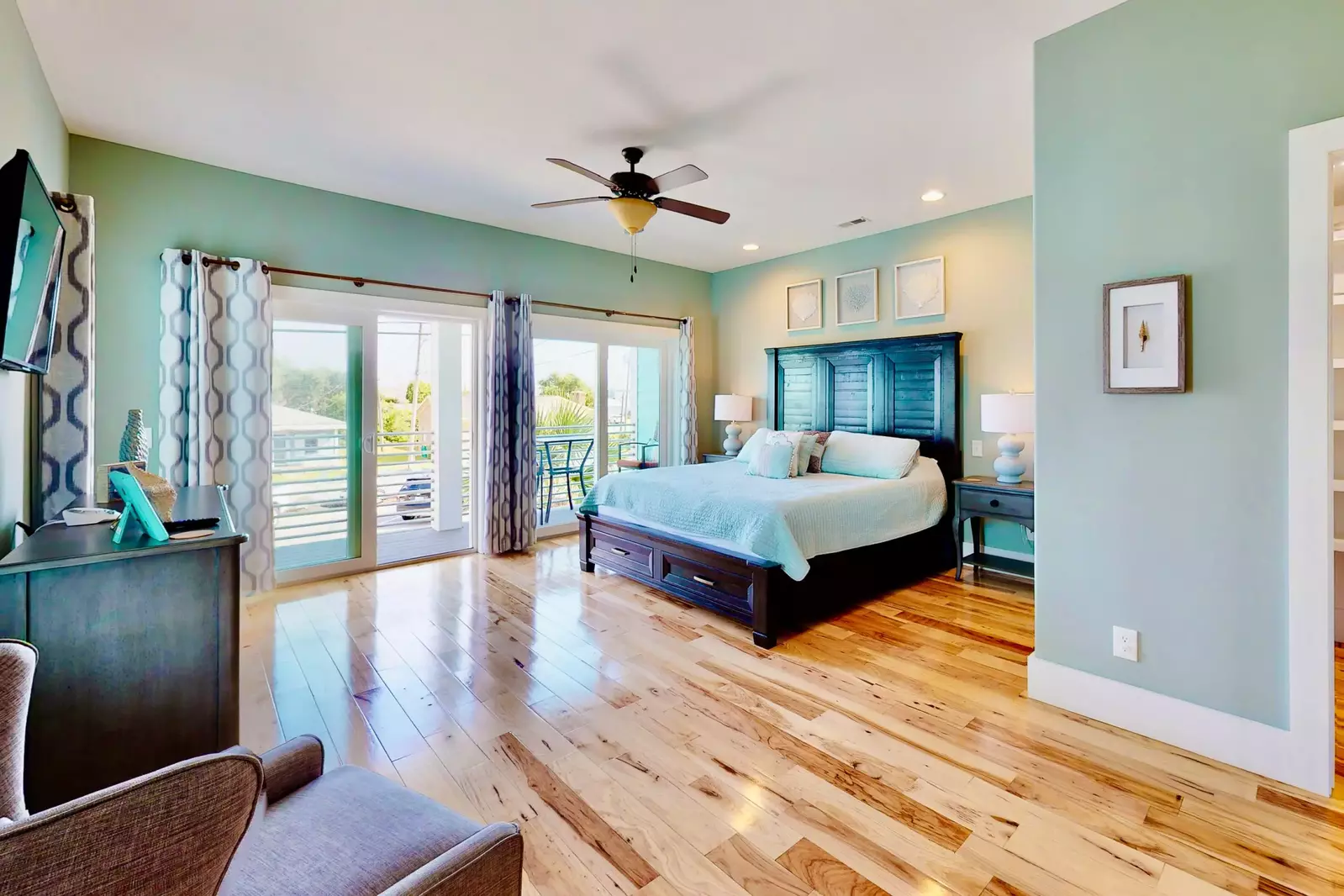 Owner suite has a big screen TV with access to all the Streaming services