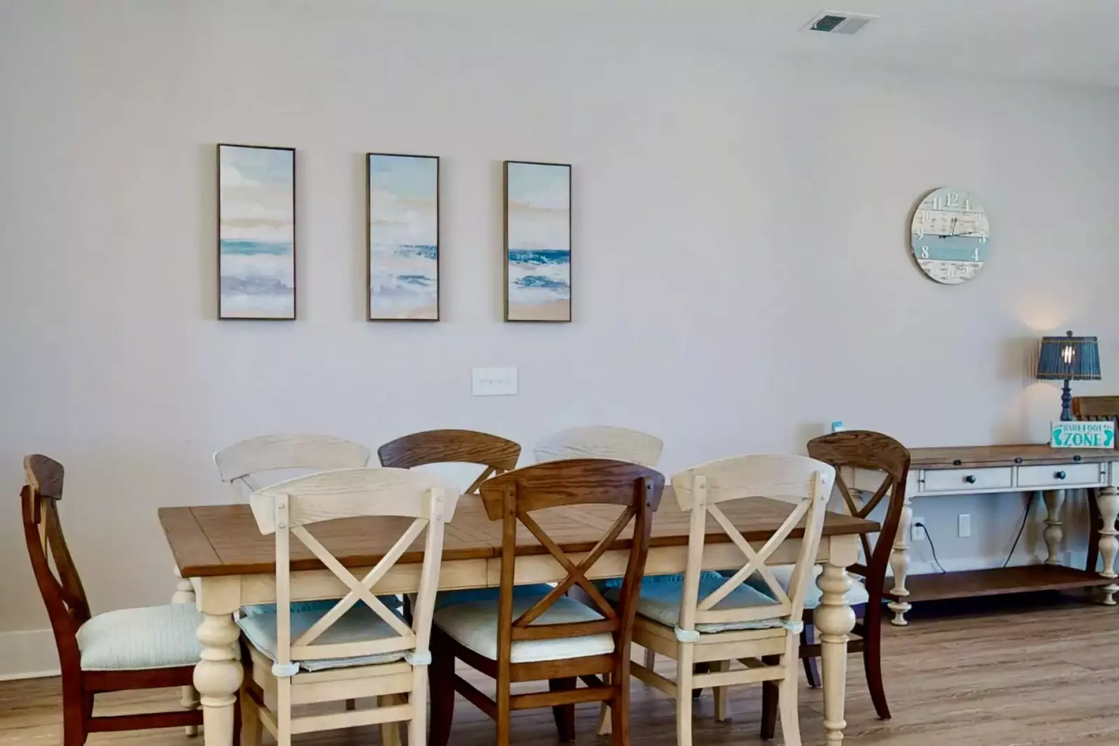 The dining table can easily accommodate 8 people