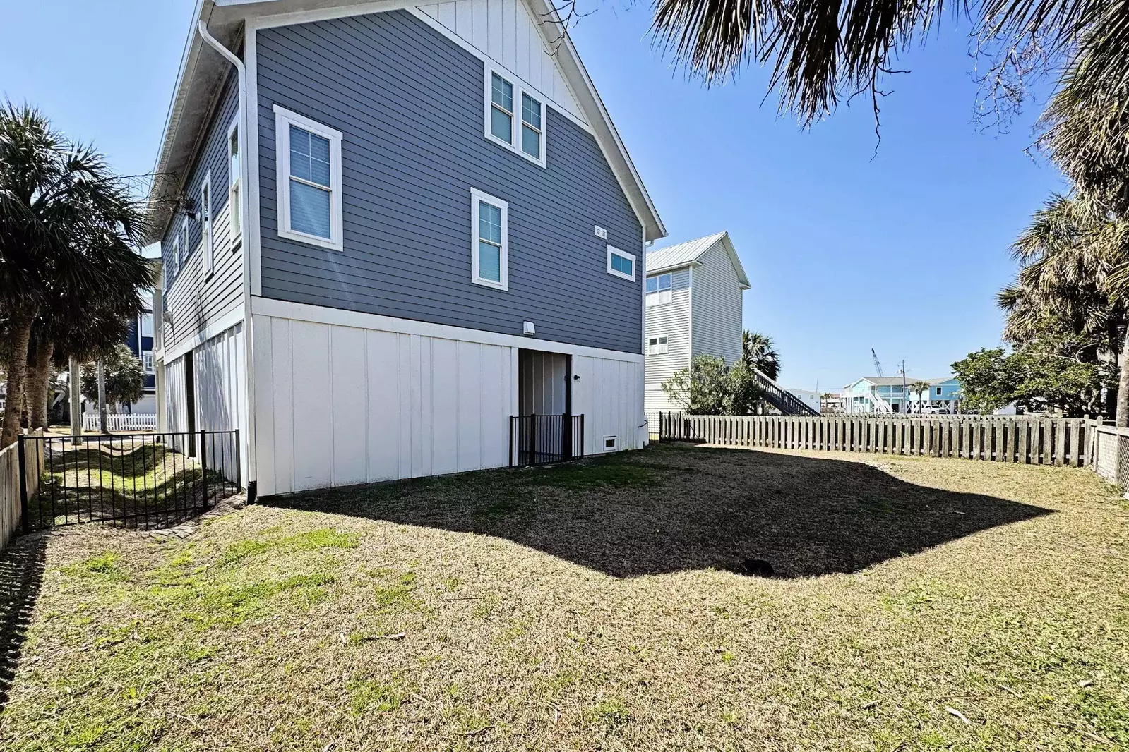 Breezy Goin is the perfect rental for your furry friends!