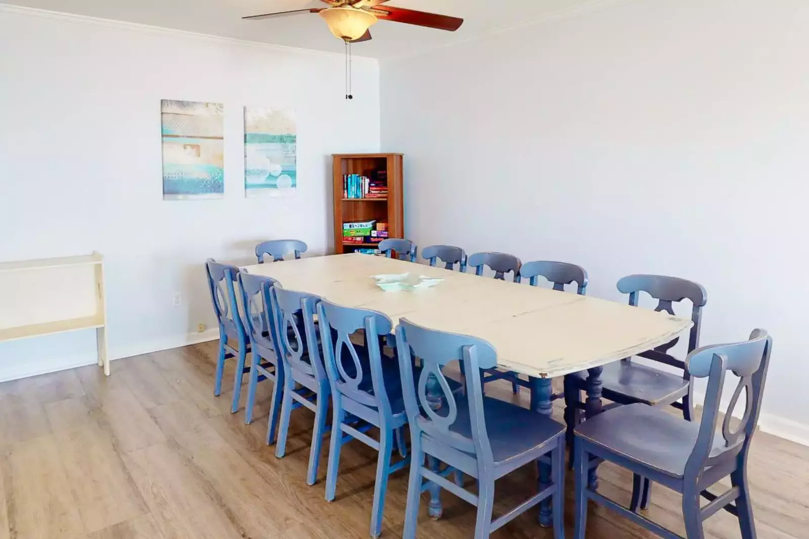 Large dining room table to bring the family together!