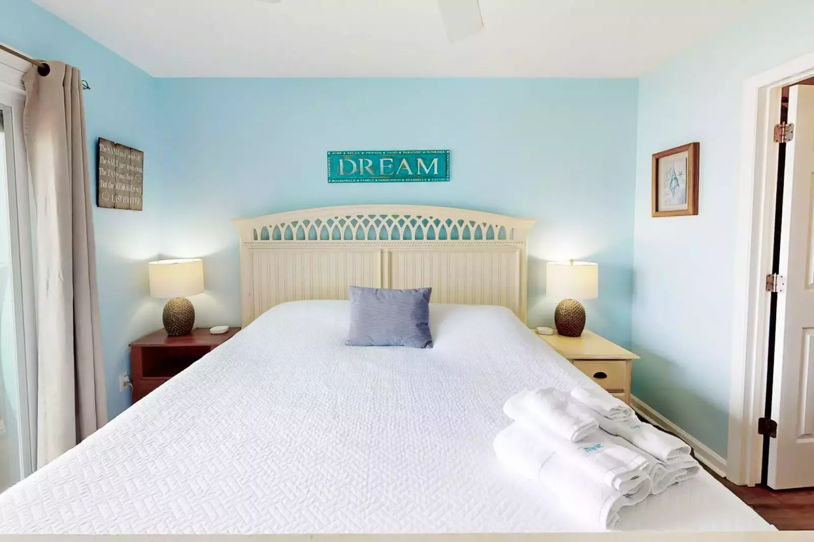 The unit will be made with fresh linens and towels upon your arrival.