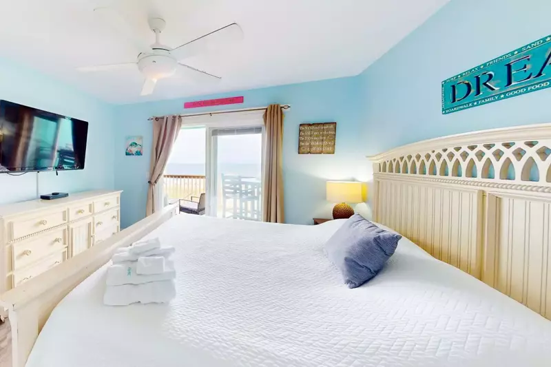 Ocean views from your Master bedroom. Relax on the king bed and soak in the view or watch your favorite show on the flatscreen TV!