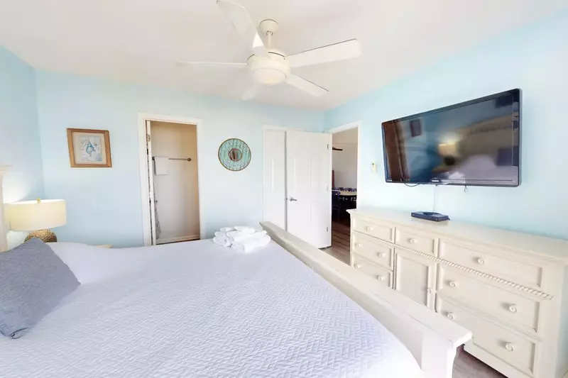 Enjoy ample dresser space and USB charging stations