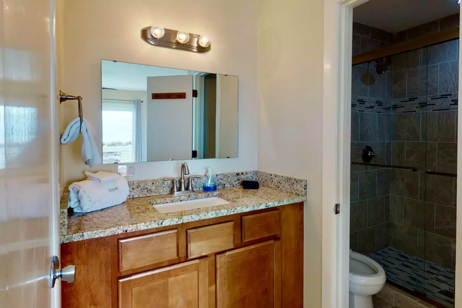 3rd owner suite full bathroom