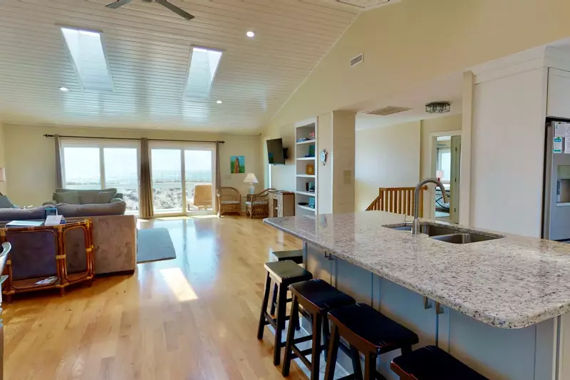 Sit at the breakfast bar and decide the days beach activities