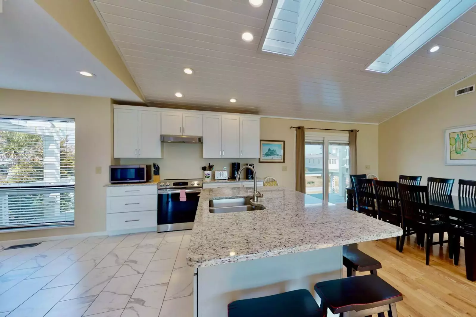 Plenty of counter space to make a great meal