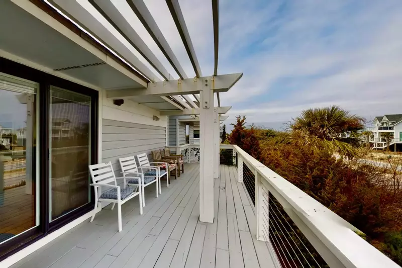 The second deck off the dinning area is a great place to watch the sun rise with a cup of coffee