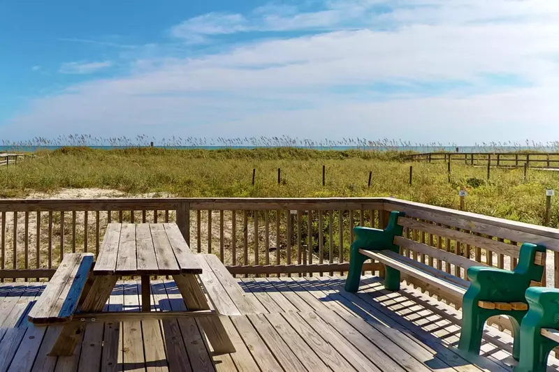 Private deck with plenty of seating
