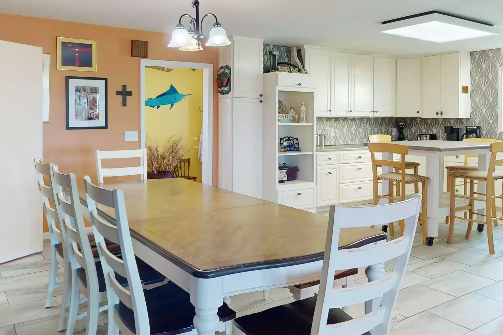 Seating for everyone in the kitchen/dining area