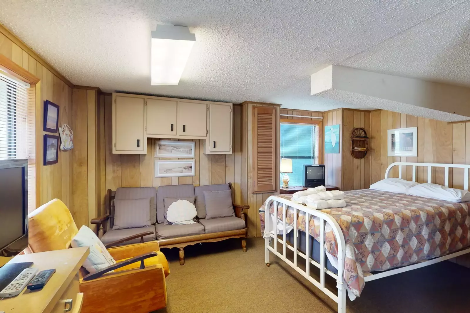 Bonus room under the house with a separate entrance, 1 full size and 2 twin beds