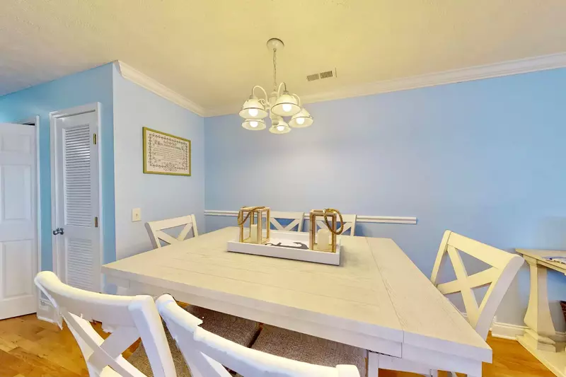 This table has space for dinner, a game or a virtual workspace.