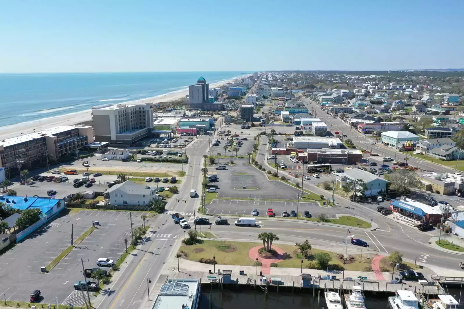 Downtown Carolina Beach and the Yacht Basin are all within easy walking distance from the Bleu Pearl