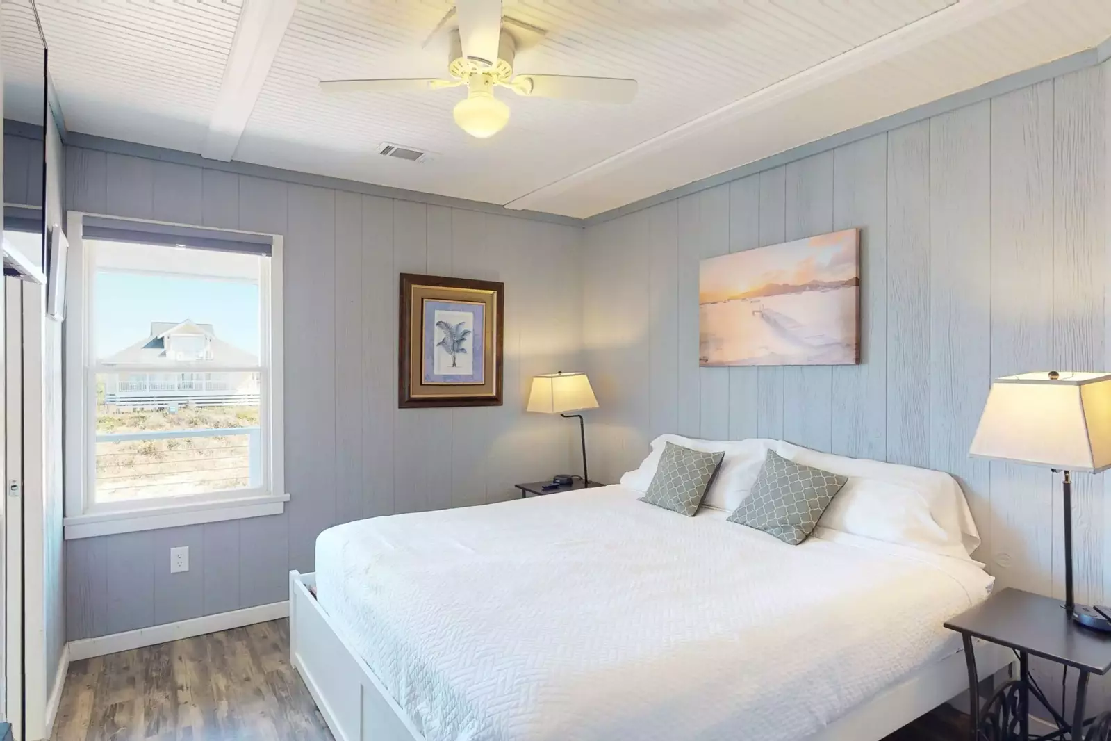 Owner suite #1 with private full bathroom